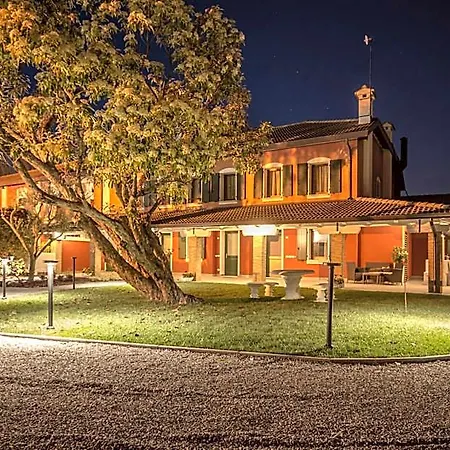 - Il Giardino Del Cigno 3* Gorgo (Udine)