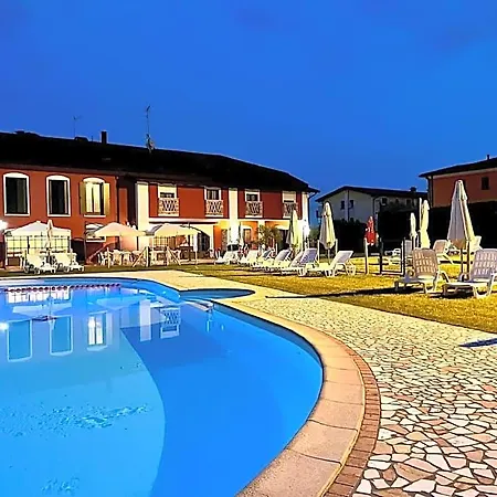 Hotel - Il Giardino Del Cigno 3*
