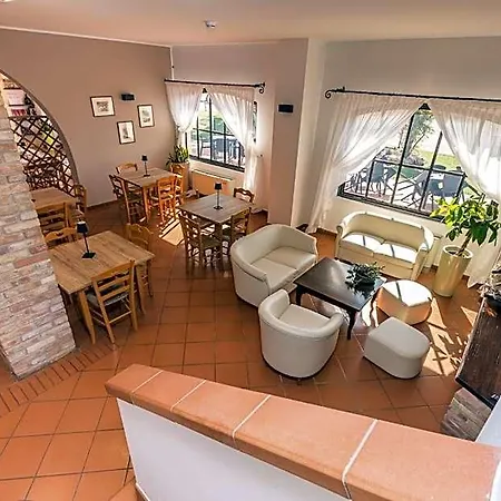 - Il Giardino Del Cigno Hotel 3*