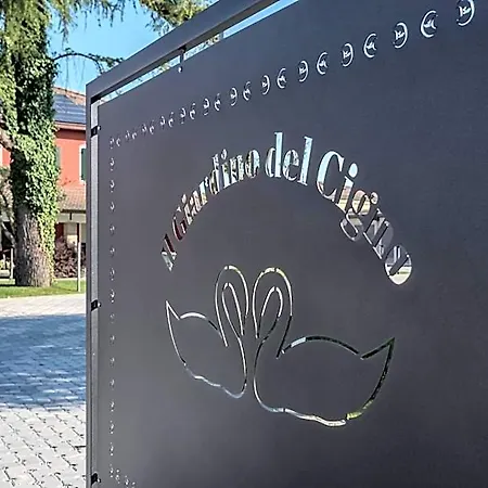 - Il Giardino Del Cigno 3*