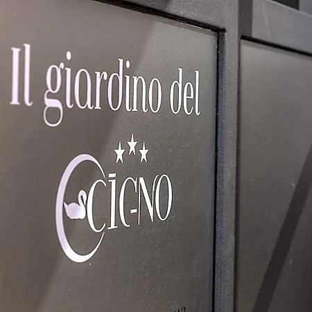 - Il Giardino Del Cigno Hotel Gorgo (Udine)