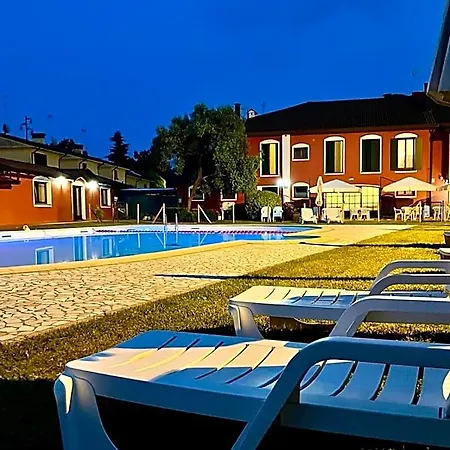 - Il Giardino Del Cigno Hotel 3*